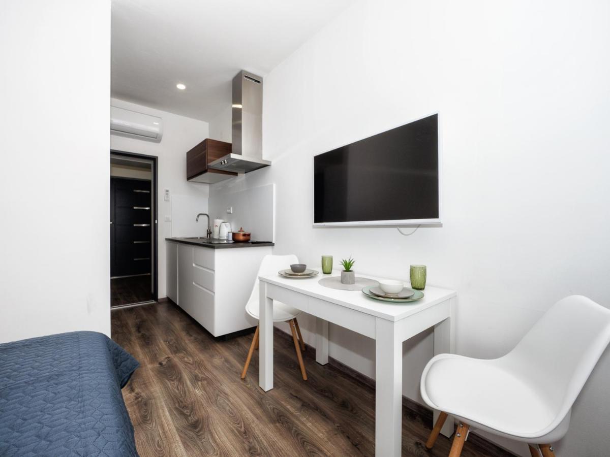 Arena Delight Studio Apartments PUY 외부 사진